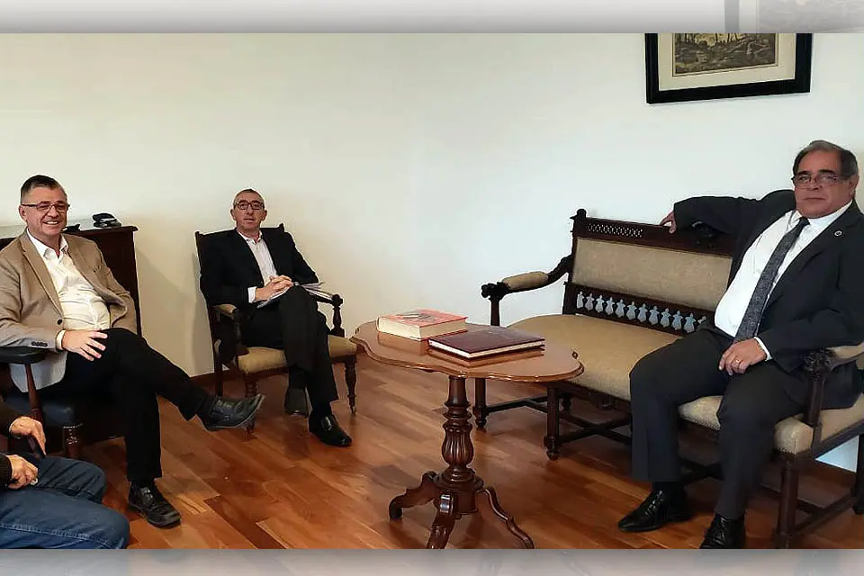 Finalmente llegaría la paz entre abogados y jueces