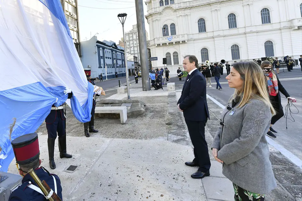 Bordet le contestó las críticas a Cambiemos