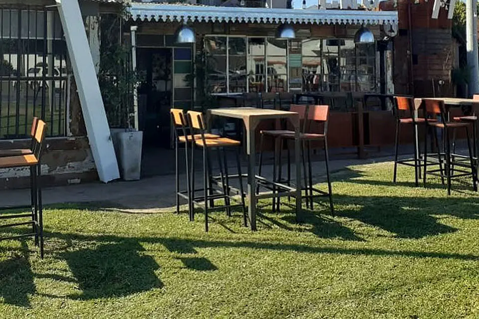 Paraná: reabren bares hasta las 18