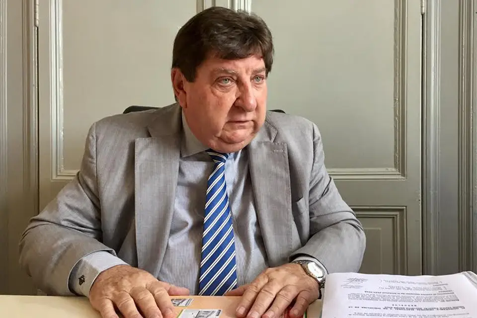 Abogados radicales de Entre Ríos denunciaron a Duhalde
