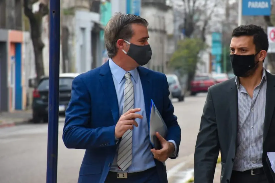 Artistas cuestionan que encima les pida tocar gratis