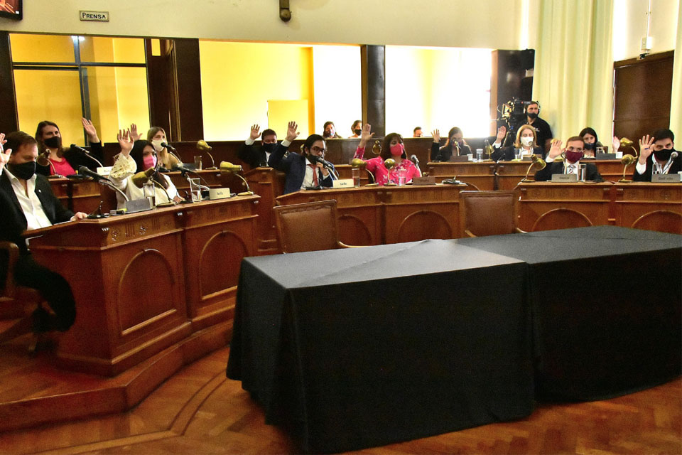 No quieren candidatos con prontuario