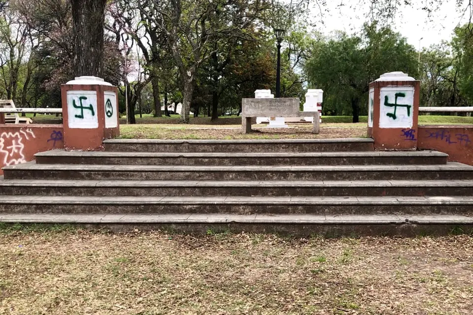 Encontraron pintadas antisemitas y hubo repudio oficial