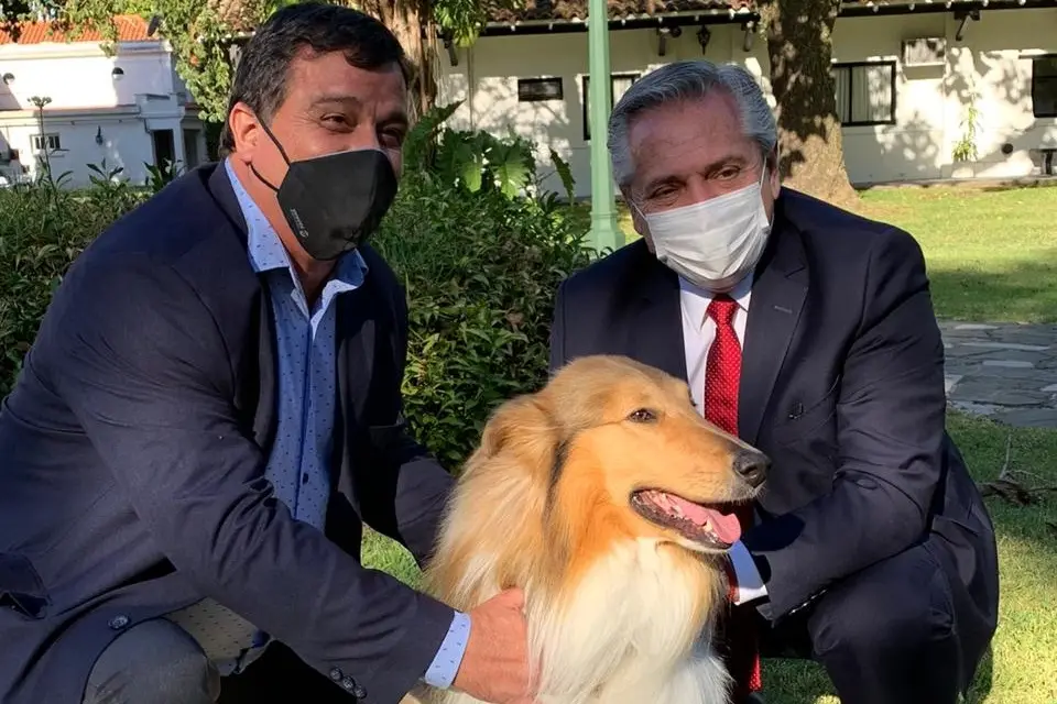 Casaretto cerró el año con el perro del presidente