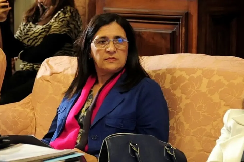 Ex senadora arregló con la justicia devolver plata