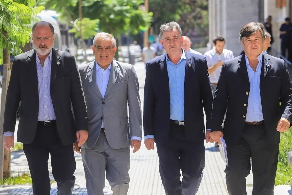 Paro de 72 horas por el cepo al maíz