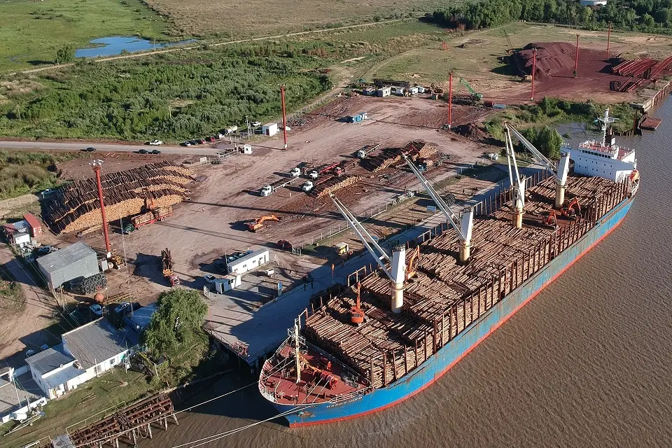 Unas 200 mil toneladas se embarcaron en Puerto de Ibicuy