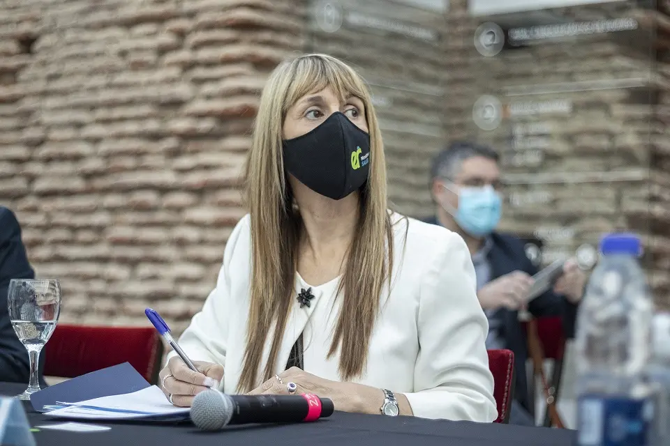 Velázquez denunciará a cuatro municipios