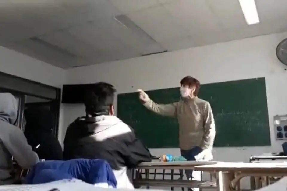 Entrerrianos apuntaron contra la docente K