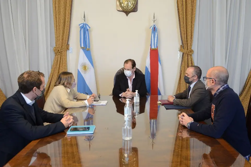 Provincia compra tierras para construir viviendas