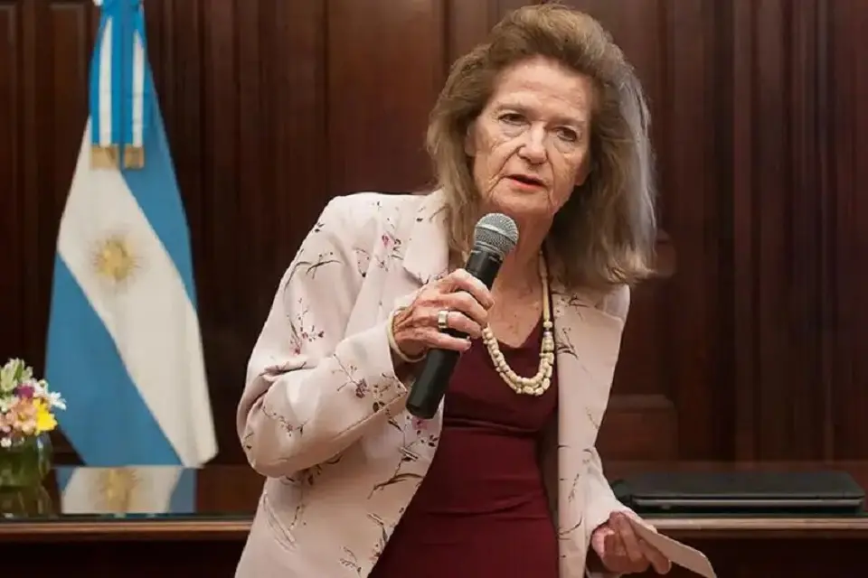 Renunció la jueza de la Corte Suprema Elena Highton de Nolasco