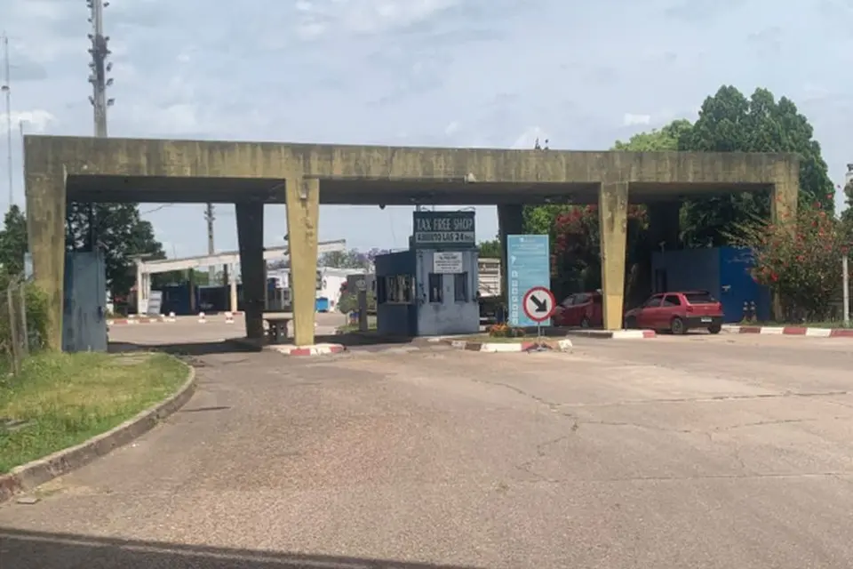 Se puede salir del país pero no entrar