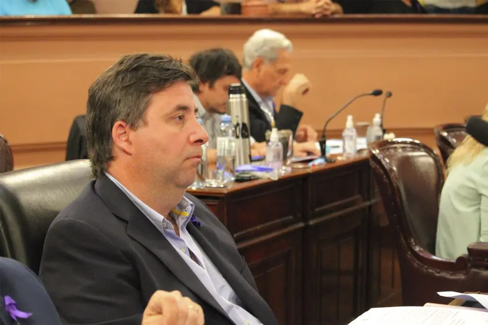 Enojo PRO por el aumento de $56,86