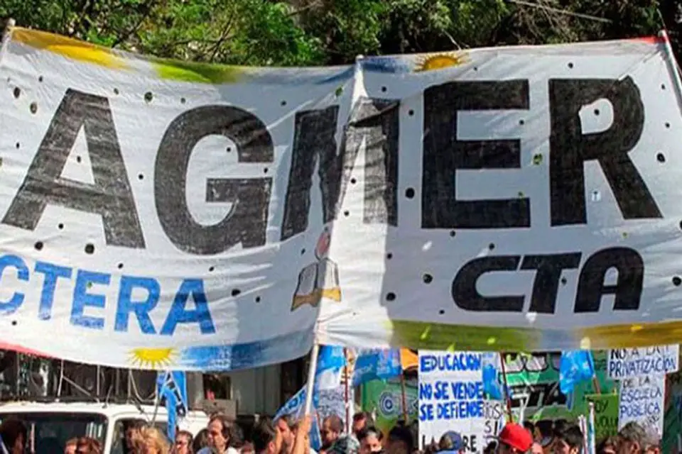 Bordet evita el tema pero los docentes no