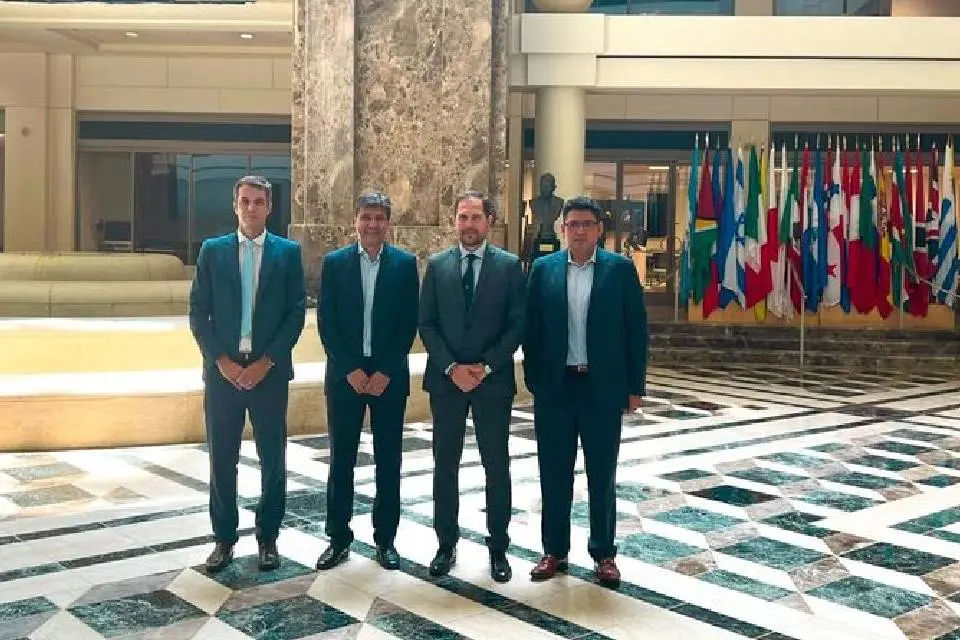 Cresto negocia más de 300 millones de dólares en Estados Unidos