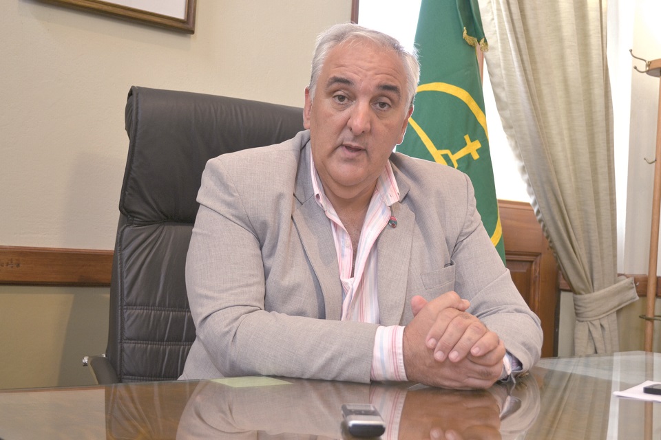 Garcilazo quiere volver a ser intendente de Victoria