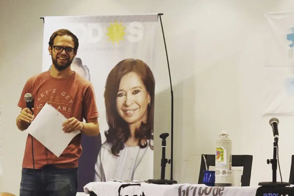 Martínez Garbino denunciado por anteojos