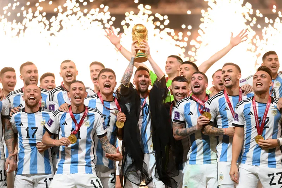 Decretan feriado nacional para recibir a la Selección