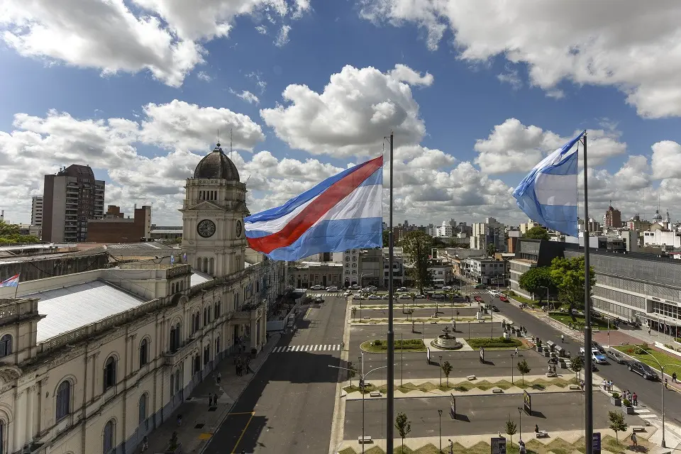 La Provincia completó el pago de sueldos a la administración pública