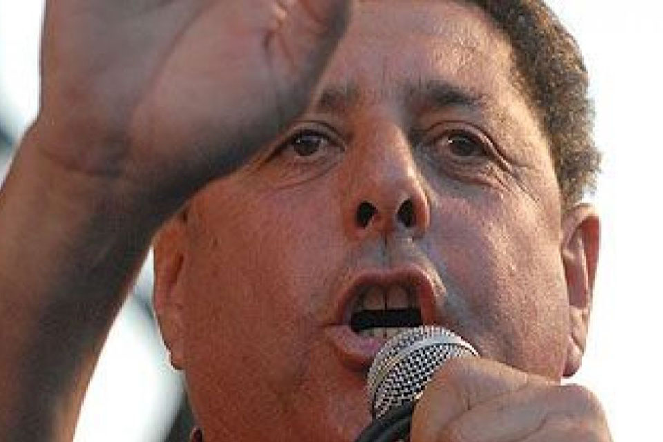 De Angeli otra vez pide menos retenciones