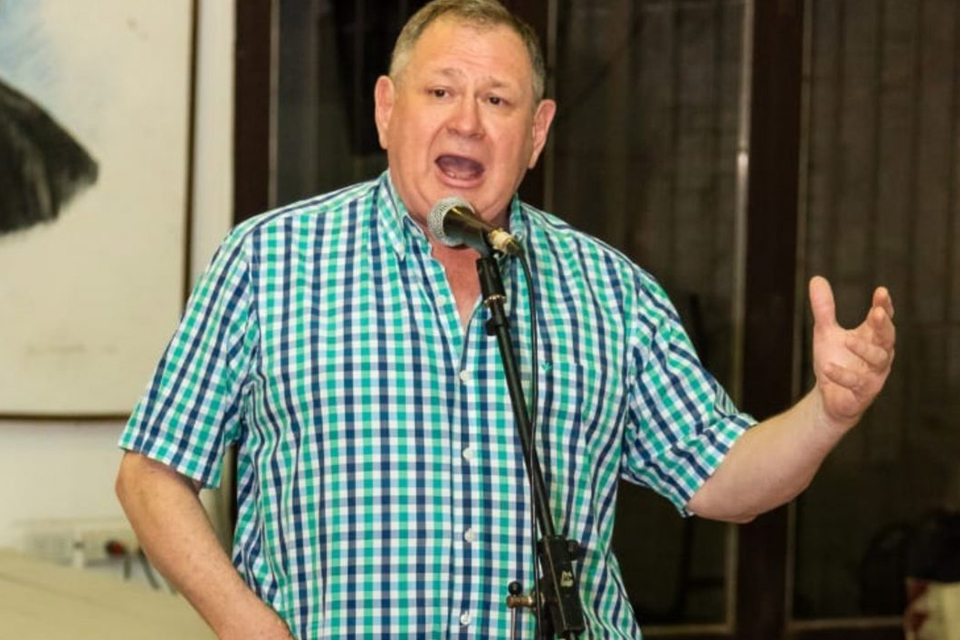 Rogel también se bajó