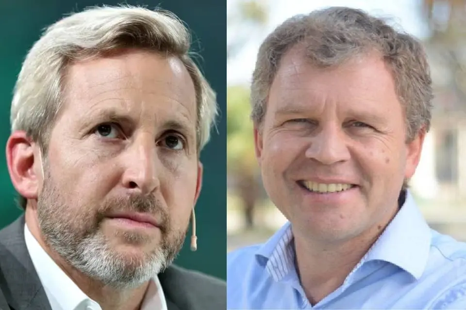 Precandidatos avivan la polémica por el pegado múltiple