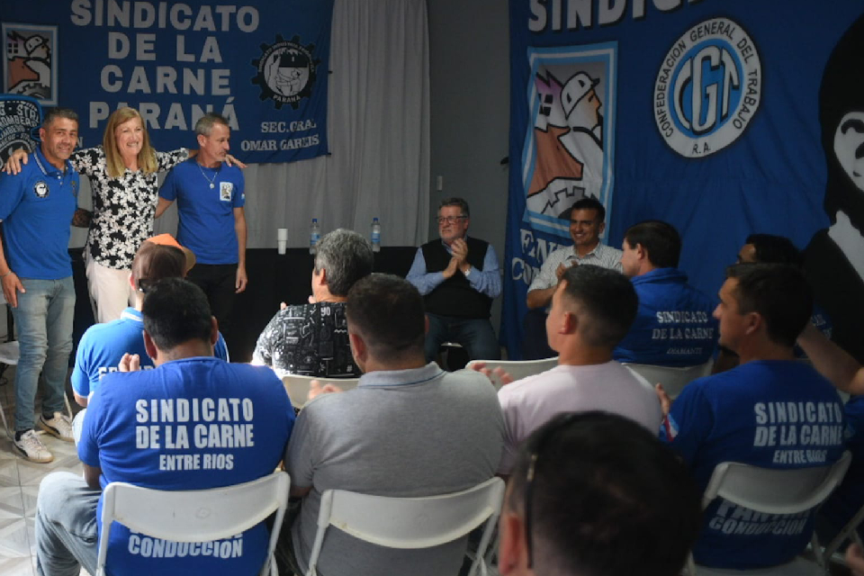 Romero también recibe apoyo de los gremios