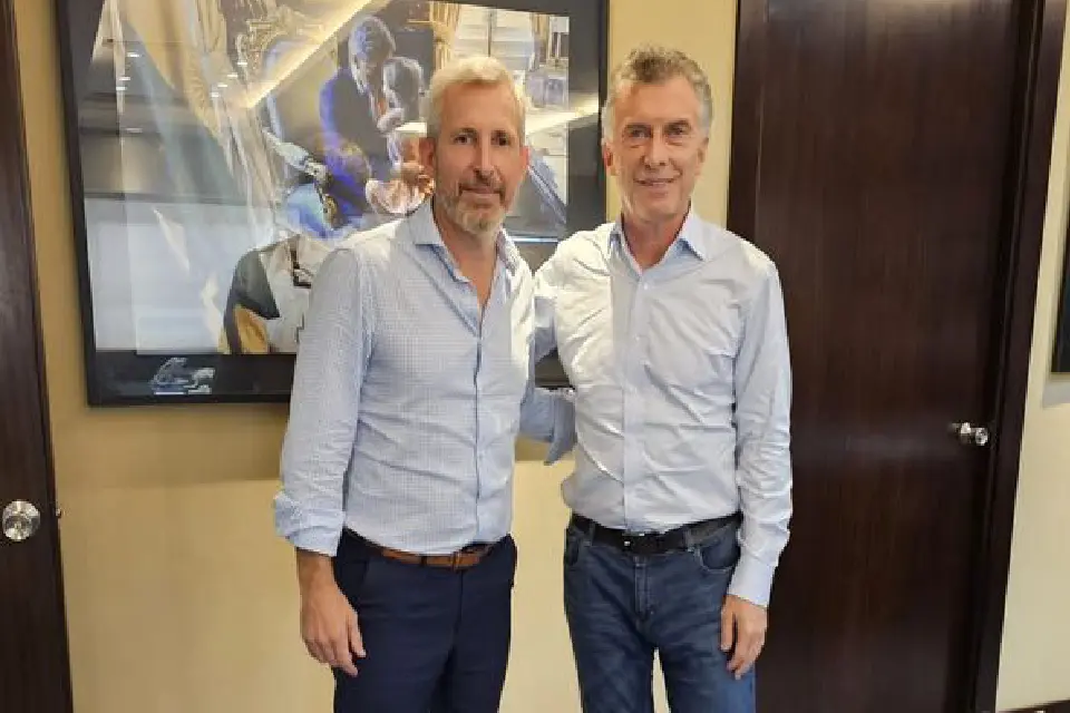 Frigerio se acerca a Milei a través de Macri