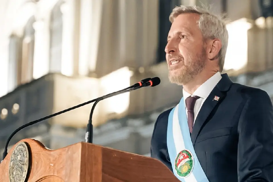 Una encuesta muestra con qué imagen arranca Frigerio