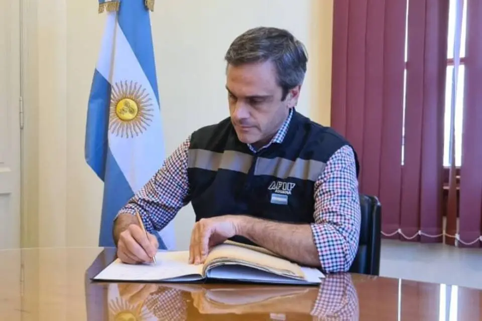 El entrerriano Michel renunció como titular de Aduanas