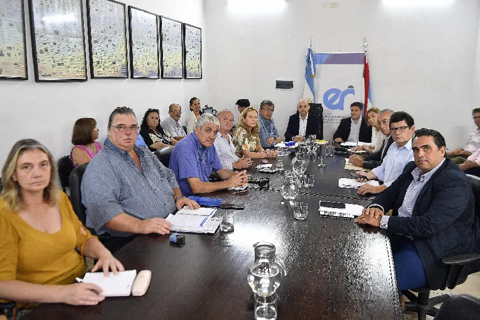 Reunión entre el gobierno y los docentes e inicio de clases