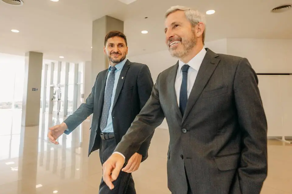 Frigerio y Pullaro abonan a la recuperación desde la Región Centro