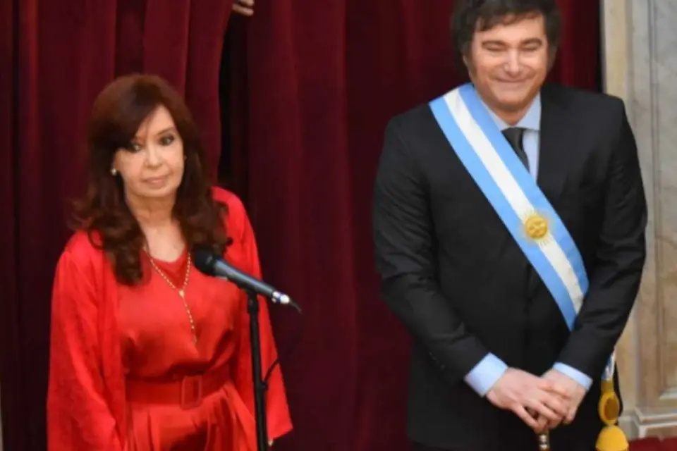 Milei también dio marcha atrás con el aumento de su sueldo