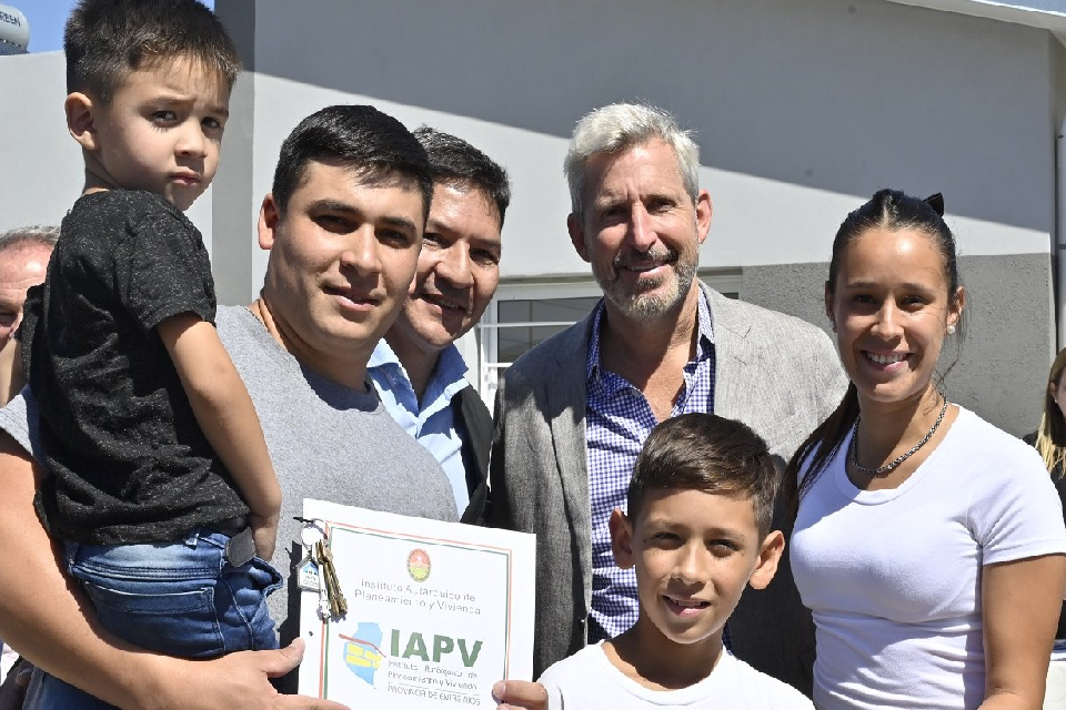 Pese a los recortes, Frigerio culmina y entrega obras