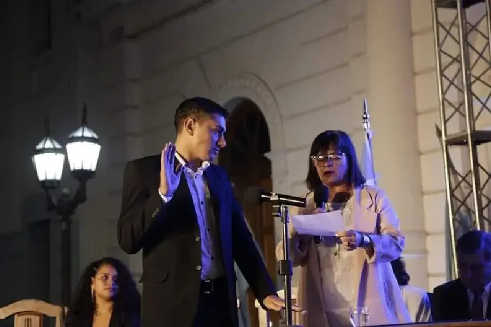 Echaron un concejal de Villaguay por reivindicar a Videla