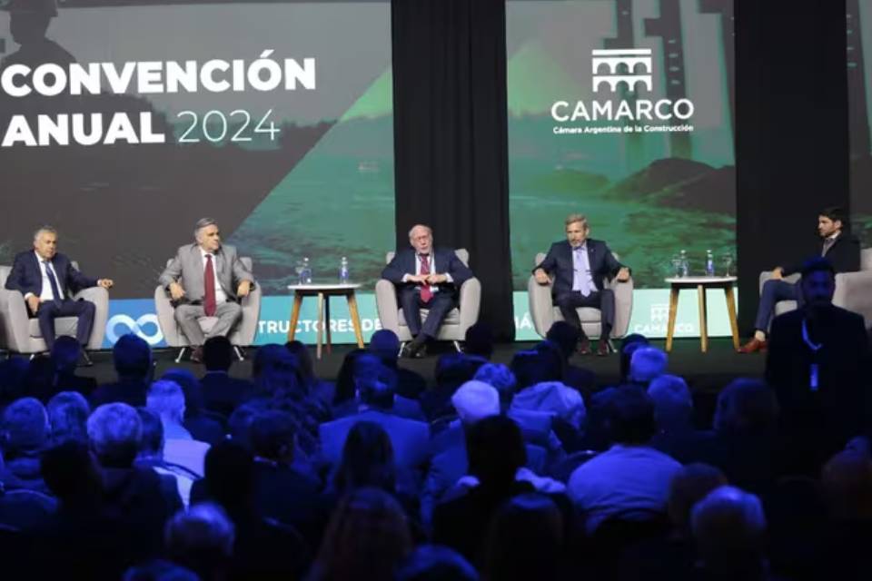 (Mención a Frigerio) Cuatro gobernadores le reclamaron al Ejecutivo reactivar la obra pública y generar infraestructura para la producción