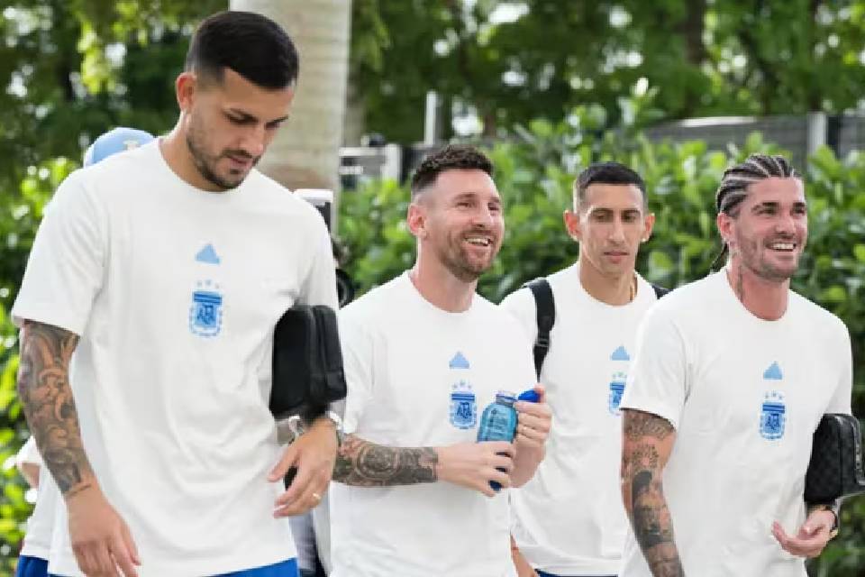 (Mención a futbolista entrerriano) La intimidad de Argentina en la Copa América: entre la familia, los juegos, la música y algo más