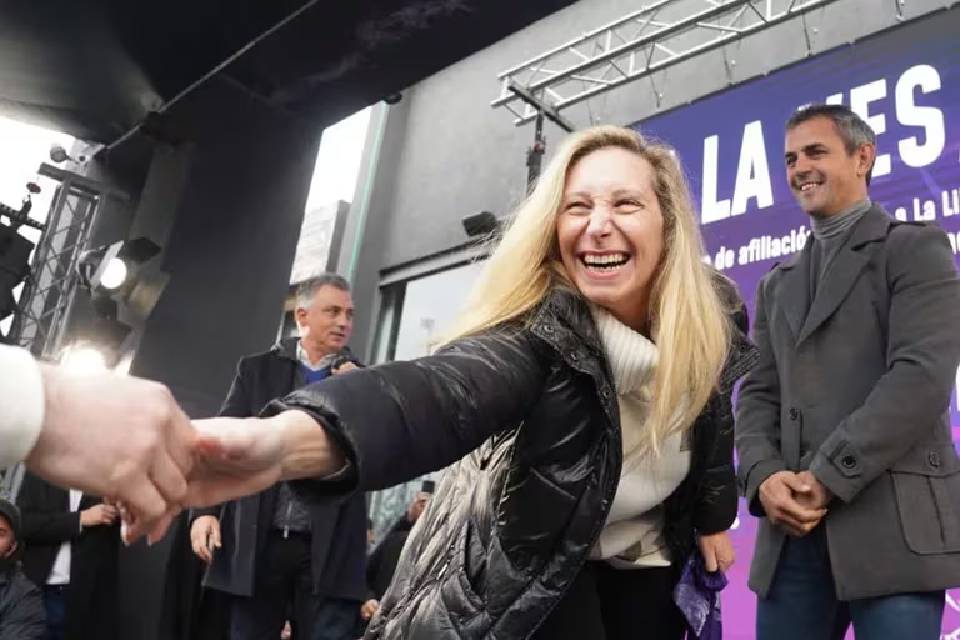 (Mención a Entre Ríos) Karina Milei encabezó un evento de afiliaciones en el conurbano bonaerense: “Vamos a llegar al partido nacional”