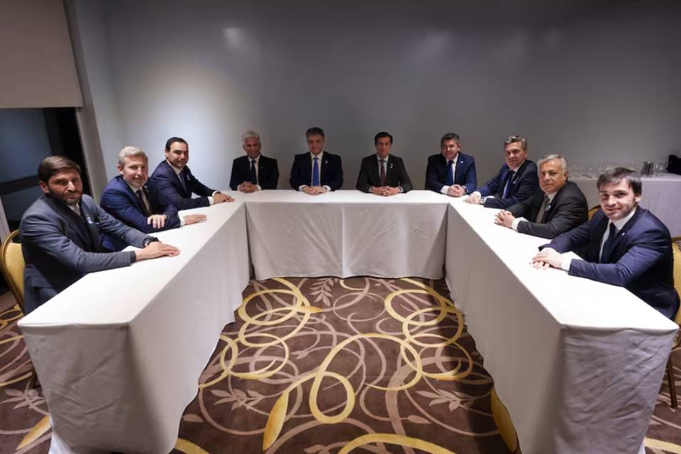 (Mención a senador entrerriano) Pacto de Mayo: los motivos de la ausencia de Villarruel y la rosca “cinco estrellas” de los gobernadores