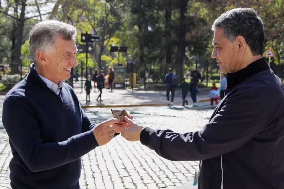 (Mención a Entre Ríos) En la previa del relanzamiento del PRO, Macri le marca la cancha al Gobierno también en territorio porteño