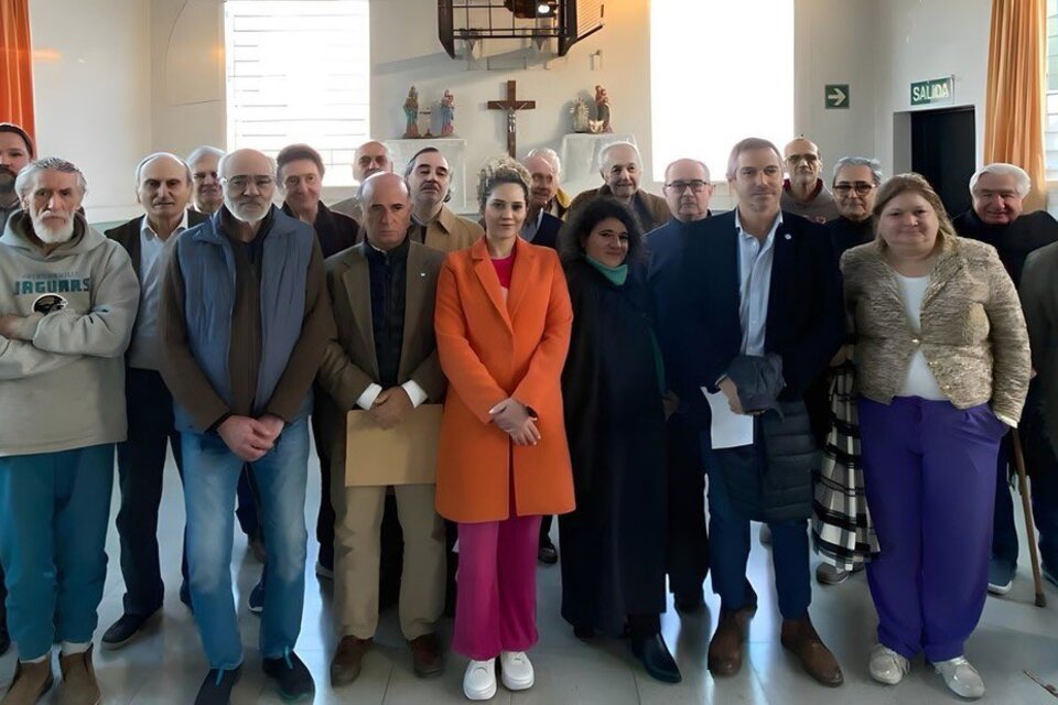 (Mención a diputado entrerriano) El Congreso empieza a debatir la visita de los diputados a los genocidas