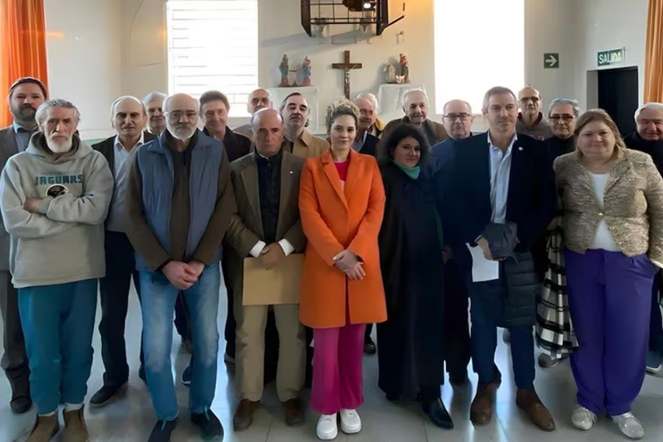 (Mención a entrerriano) Comienza la investigación a los diputados de Milei que visitaron a represores: una libertaria acrecentó el escándalo