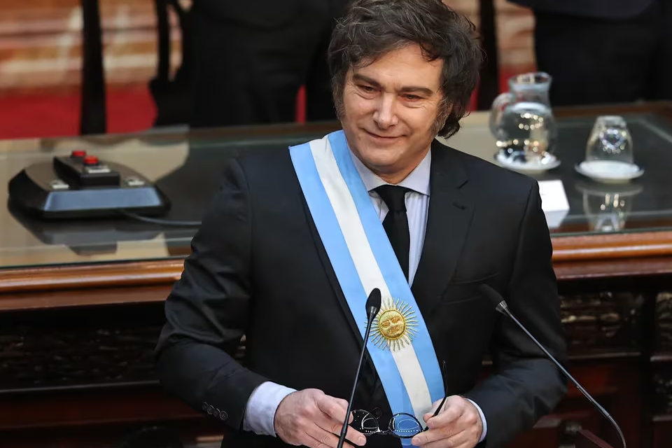 (Mención a diputados entrerrianos) Milei recibirá a los 87 diputados que apoyaron el veto a la reforma jubilatoria con un asado en Olivos