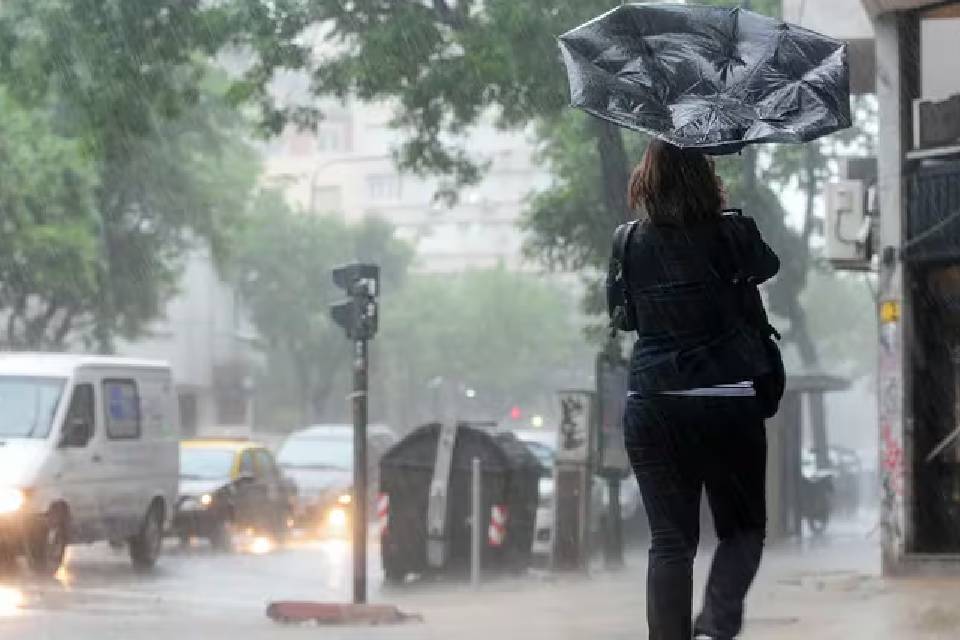 (Mención a Entre Ríos) Más de 10 provincias estarán bajo alerta por tormentas y vientos este miércoles