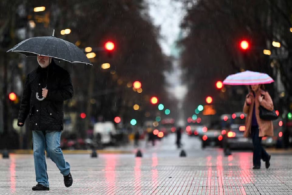 (Mención a Entre Ríos) Rige una alerta amarilla por tormentas para Buenos Aires y otras 11 provincias