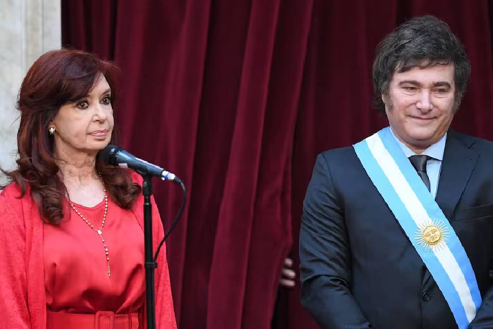 (Mención a Urribarri) Elecciones 2025: empezó la pelea por la lapicera