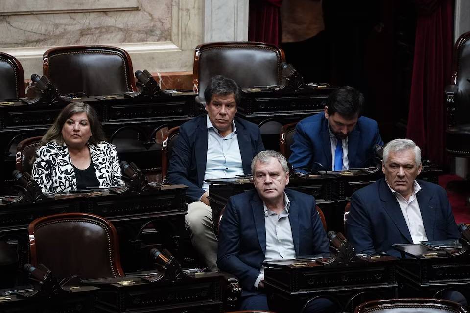 (Mención a diputada entrerriana) El sector de Manes y Lousteau rompió el bloque de la UCR en Diputados: armará uno propio con 12 integrantes