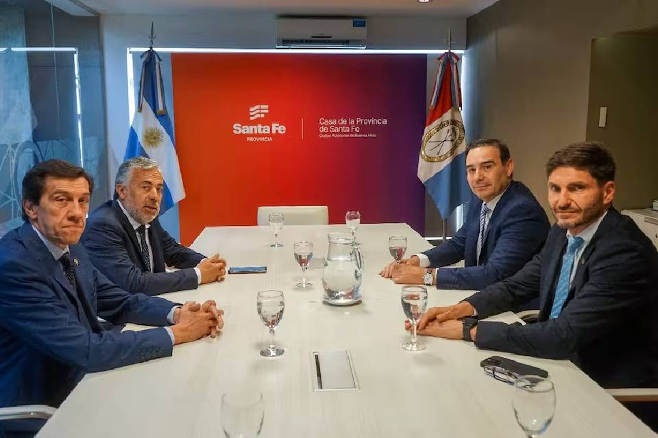 (Mención a Entre Ríos) Los gobernadores advierten sobre las consecuencias negativas de no acordar el presupuesto en el Congreso