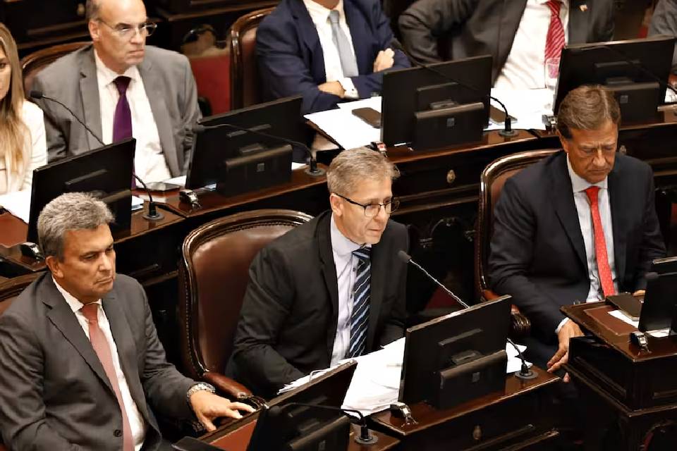 La UCR apoyará la expulsión y Kueider queda a un paso de perder su banca en el Senado