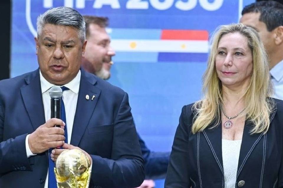 (Mención al Caso Kueider) La transa con Chiqui y el bochorno con Vicky